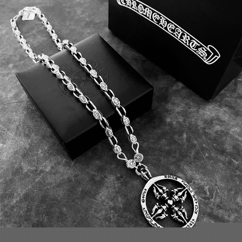 Ch**me He**ts necklaces